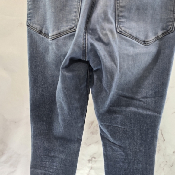 Good American Jeans Womens 2 26 Light Wash Denim High Rise Crop Ankle Skinny - Picture 7 of 11